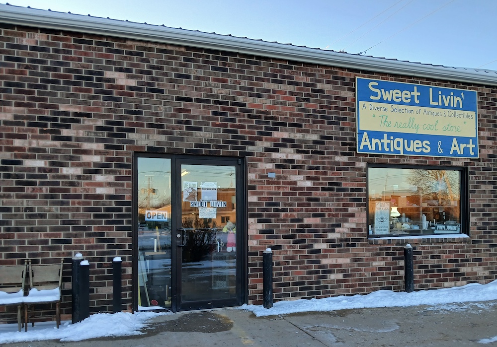 Sweet Livin’ Antiques, Art & Records
